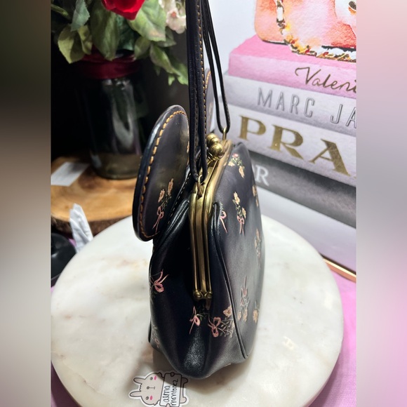 Disney X Coach Minnie Mouse Kisslock Bag Floral Black Bag GUC - Picture 9 of 16